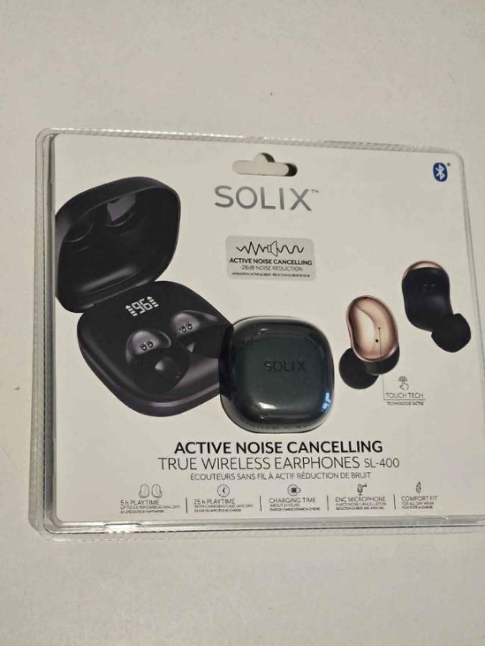 Active Noise Cancelling (ANC): تایبەتمەندی کەمکردنەوەی ژاوەژاوی دەرەوە بۆ ئەوەی بە تەواوی چێژ لە مۆسیقا و پەیوەندییەکانت وەربگریت.

​شاشەی LED هۆشمەند: ڕێژەی شەحنکردنەوەی پاتریی بۆکسەکە بە دیجیتاڵی نیشان دەدات.

​پاتری بەهێز: تاوەکو 5 کژمێر کاردەکات بە یەک شەحنکردنەوە (وە لەگەڵ بۆکسەکەی تاوەکو 25 کژمێر کاردەکات).

​کۆنترۆڵی دەست لێدان (Touch Tech): گۆڕینی گۆرانی و وەڵامدانەوەی پەیوەندییەکان تەنها بە دەست لێدان.

​دیزاینی ئارام: زۆر سووکە و بە تەواوی لەناو گوێدا جێگیر دەبێت بەبێ بێزارکردن. كركوك, العراق


**إذا كنت صاحب هذا الإعلان وتريد حذفه لأي سبب، رجاءا أرسل رسالة إلى الدعم الفني**