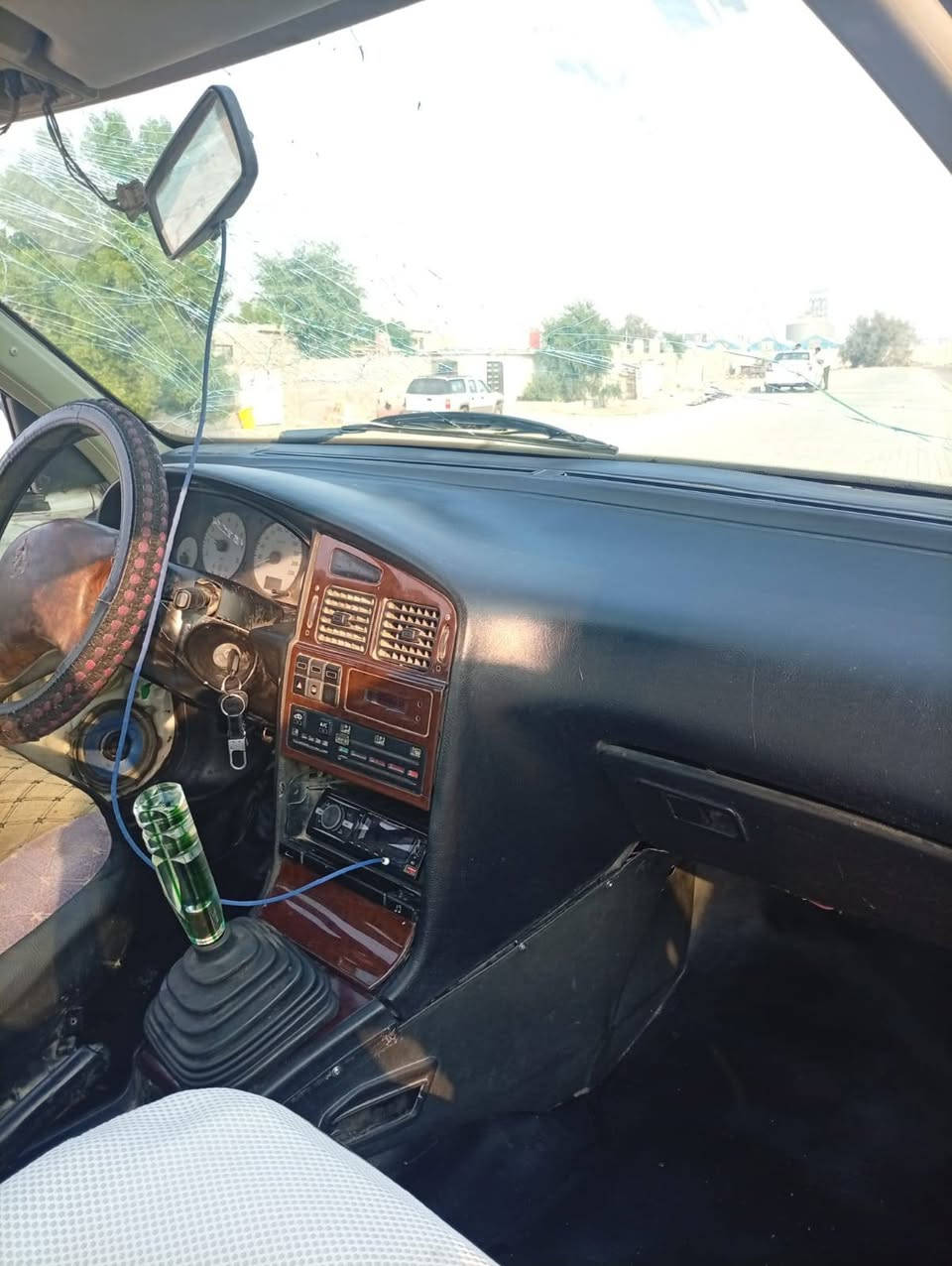 سلام عليكم
بيجو بارص2011 للبيع

او مراوس سنوية للـ27

مكينة وكير 

تخم تاير توني شاده 

تبريد شغال
سعر 27ورقة
العنوان بصره 

 رقم الهاتف ***********
