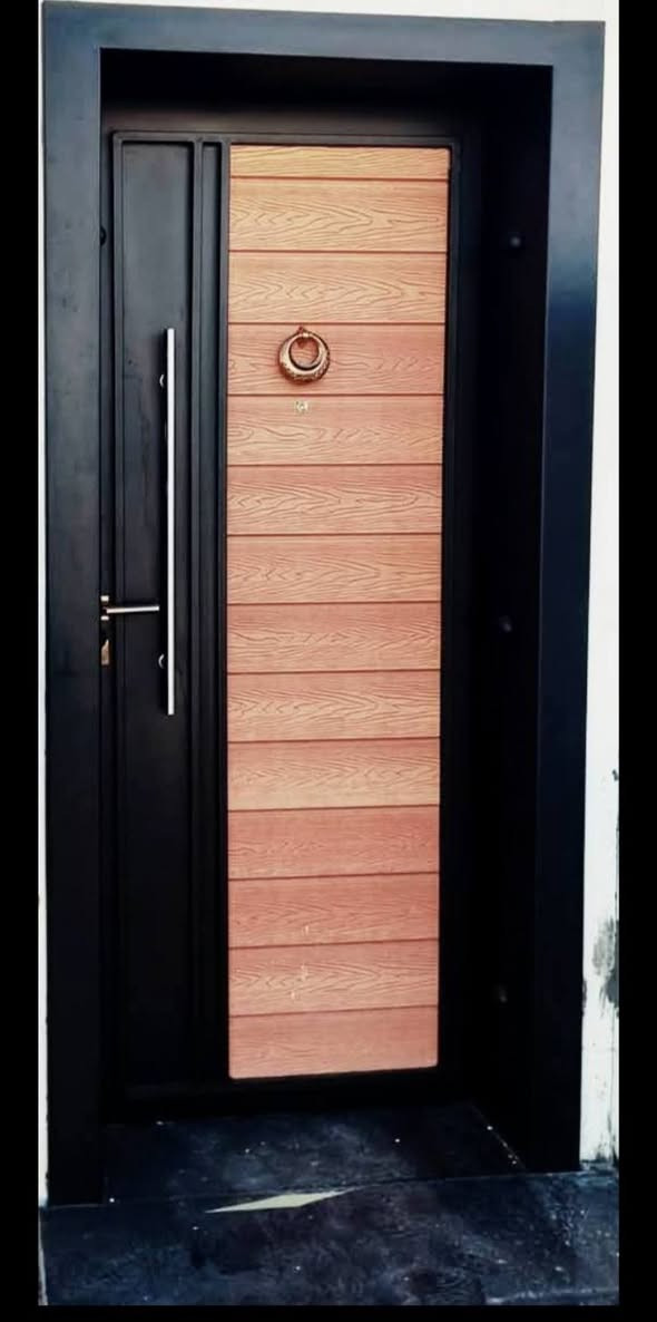 عمل  جميع انواع  الحدادة أبواب جملونات
شبابيك محجرات
 سقائف كيسبان
سقائف كيربي
كافة أعمال السندويج 
المكان داخل  بغداد 
الرقم الاستفسار ***********
