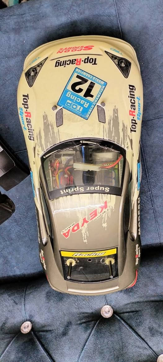 شبابنة الطيبة
سيارة درفت احترافية مثل ما موضحة بالصورة نضام برشد كاملة بالكارتون جديدة فقط الكفر مدرع من جوة سعرهة حلو للشراي يتفضل خاص


**إذا كنت صاحب هذا الإعلان وتريد حذفه لأي سبب، رجاءا أرسل رسالة إلى الدعم الفني**