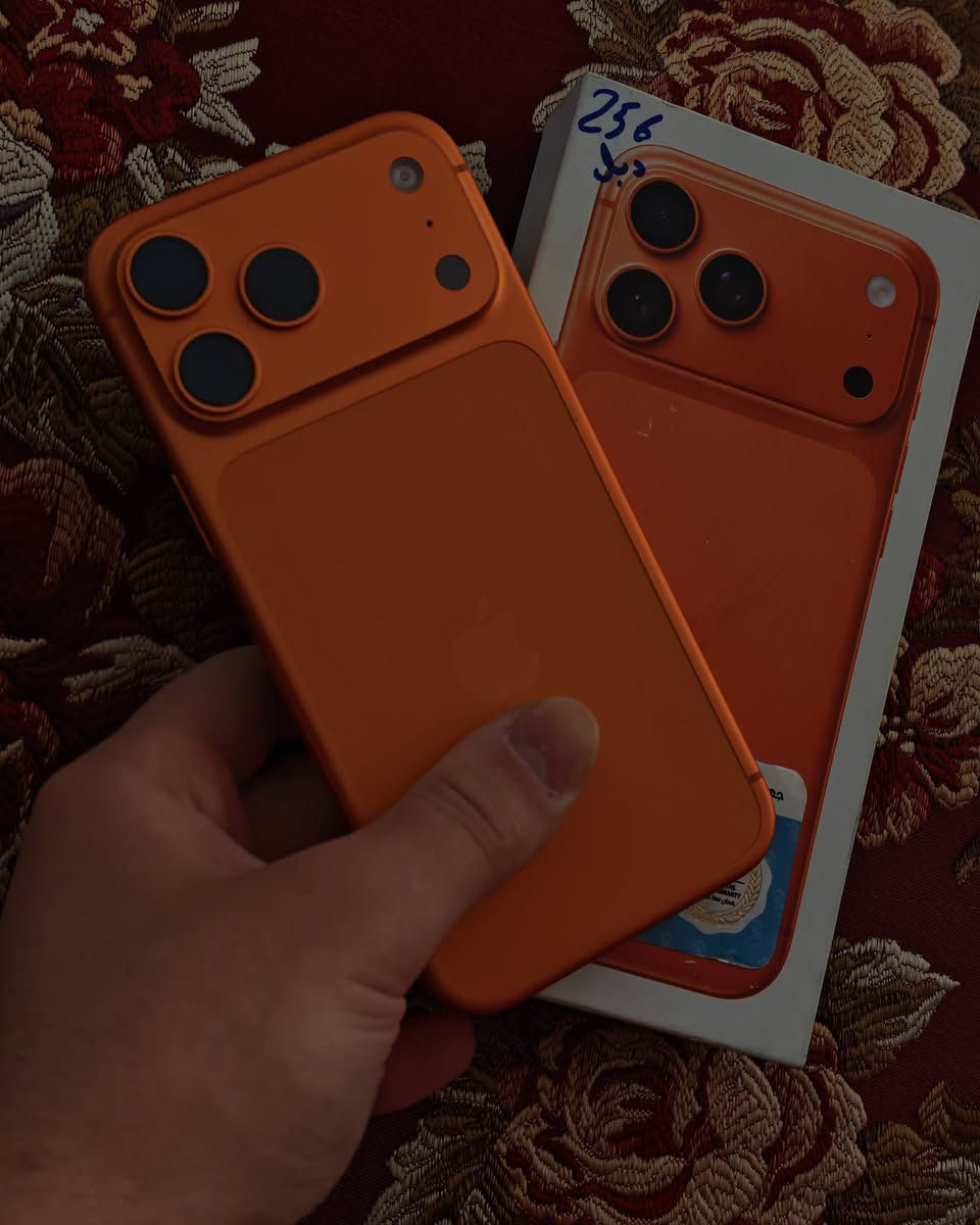 سلام عليكم للبيع أو مراوس ايفون 17 برو ماكس بدل خط دبل سيم كارت لون مميز نضافته 💯💯 الجهاز جديد ذاكرة 256 ملحقات كامله مكفول بطاريته 100 السعر 2090 مكاني كربلاء للتواصل عل رقم ***********
