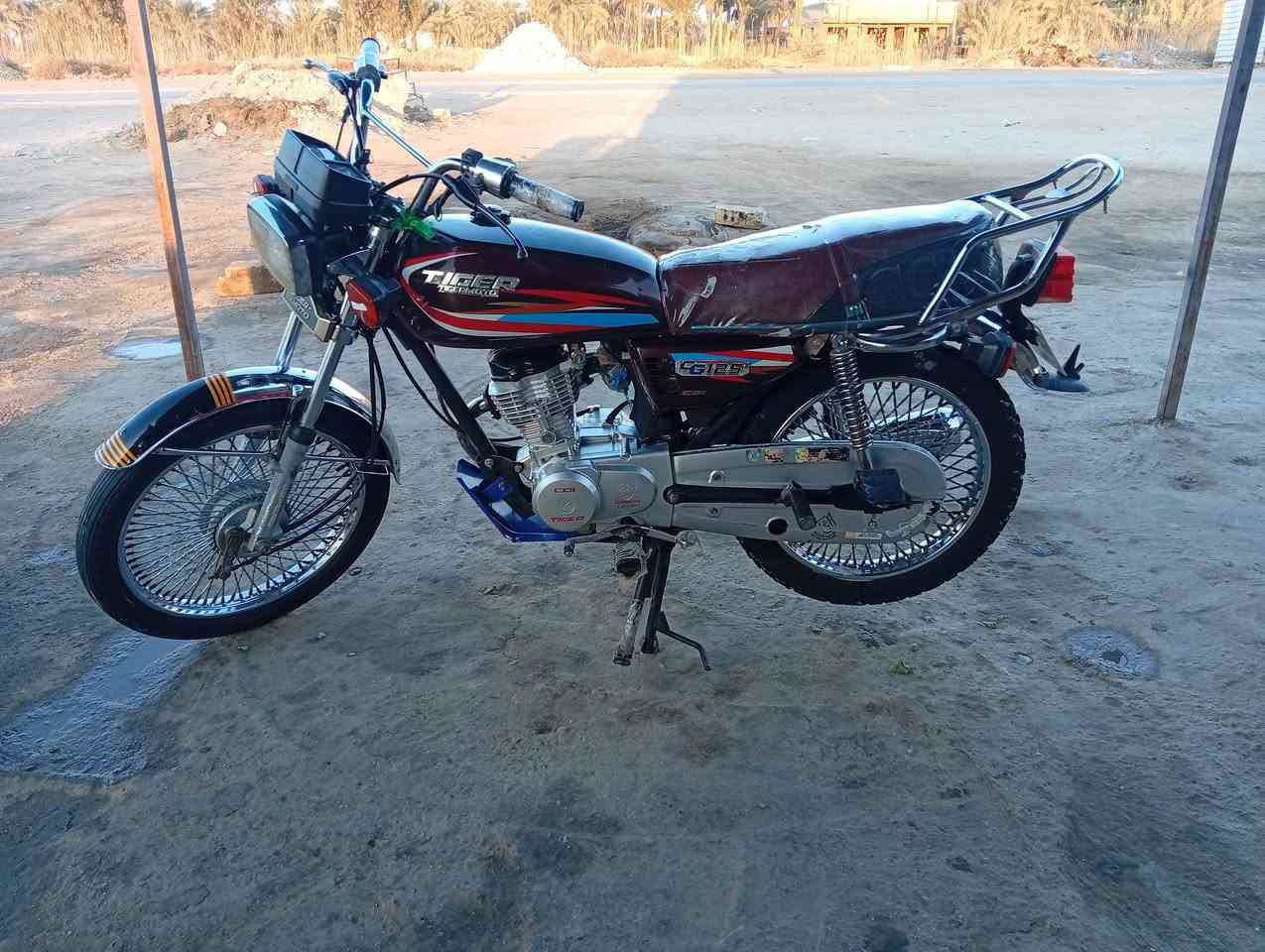 دراجه للبيع موديل 20 مكفول كفاله عامه أي نقص مابيه 
أوراق . سعر 
575
وبيه مجال قليل جدا 
***********
