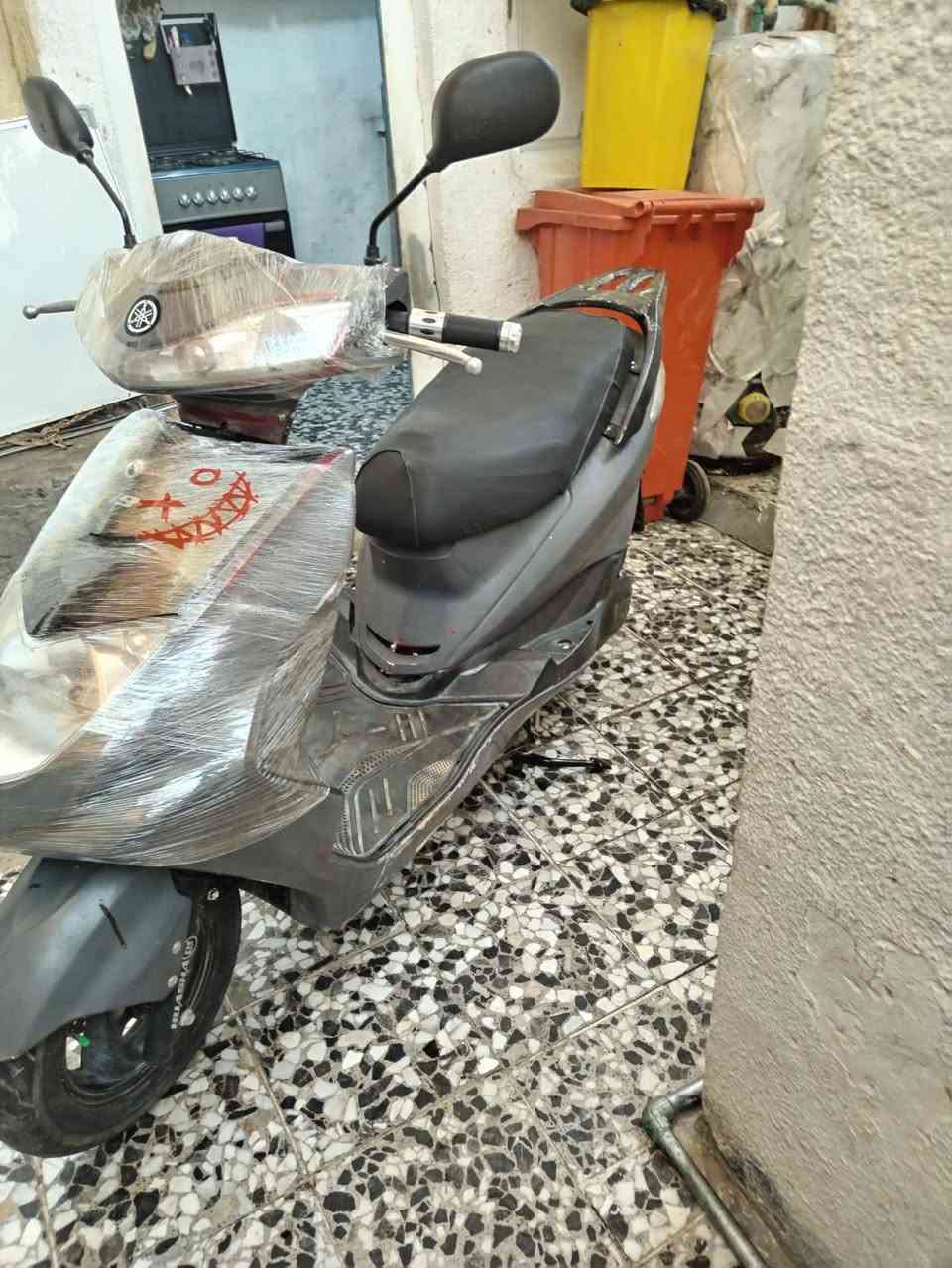 دراجه للبيع صيني مكينه مال ماكس نضيفه وناعمه وكهربائيات كلها شغاله نكره سلف سعر 300 مكاني رضويه ***********
