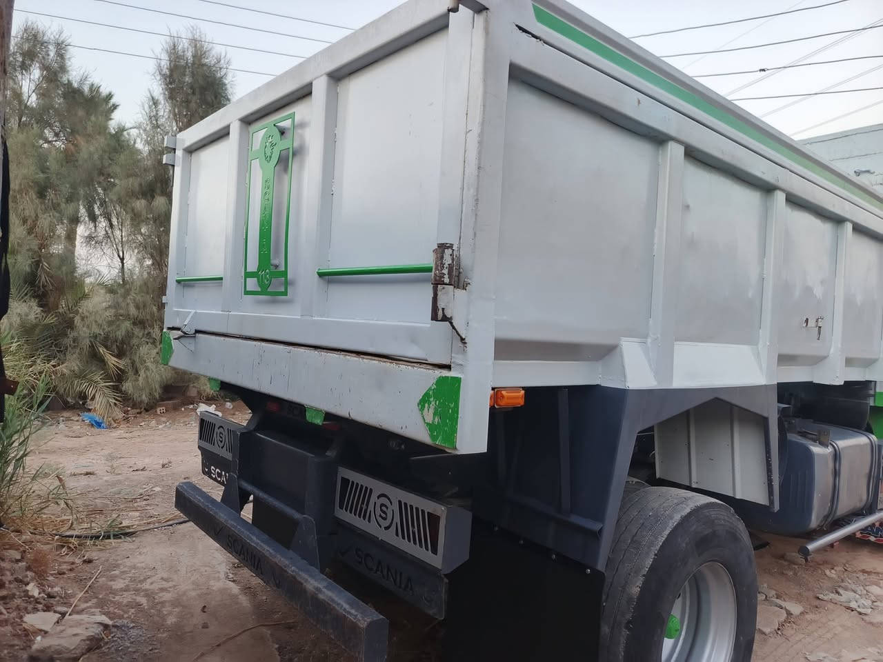 سلام عليكم 
سكانيا للبيع محرك 12.5 بيهة بخار سيارة معمرة جديد او جاهزة موديل 82 رقم نكليزي الجديد بغداد بسمي تبريد السيارة جاهزة للشغل ***********
