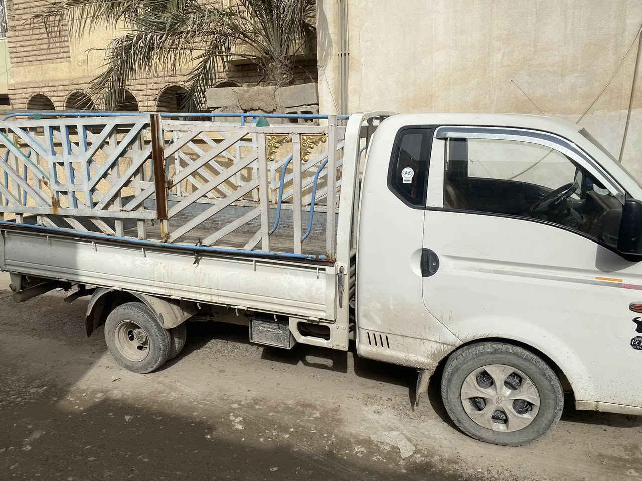 السلام عليكم كيه بورتر موديل 2008 كير محرك شاصي شرط تحويل شرط رقمه انكليزي الكشر معمر بيه صبغ بل قماره صفاح مرشوشه رش مصدر اله رقم انكليزي تحويل مباشر اي مشكله مابيه السعر 75 وبيه مجال للاستفسار الاتصال على الرقم *********** مكان السياره صلاح الدين سامراء
