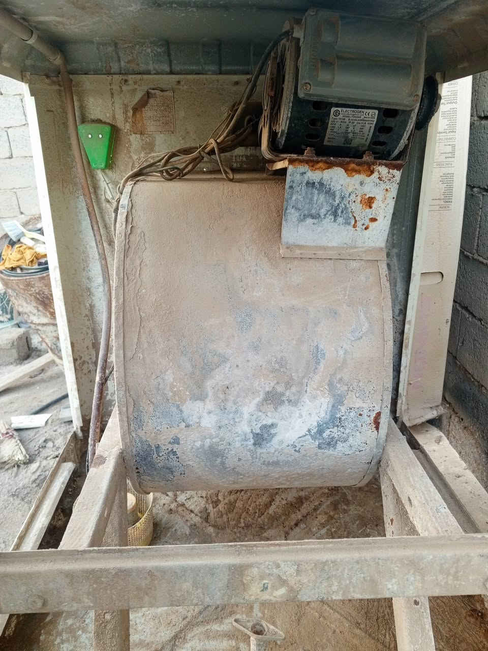 مبردات للبيع حديد وبلاستك اخت جديد هذا رقمي ***********  بي واتساب

