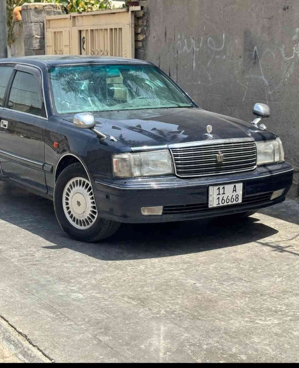 للبيع راس الثور تكم رقم بغداد انكليزي
لون حبري اصل  مميز موديل 2000 كشنات كهربائي خمس دكم شاشه كامره 
مضخم صوت تخم تاير تاير صدر جديد امامي خلفي  السعر 95 بيه مجال رقمي ***********
