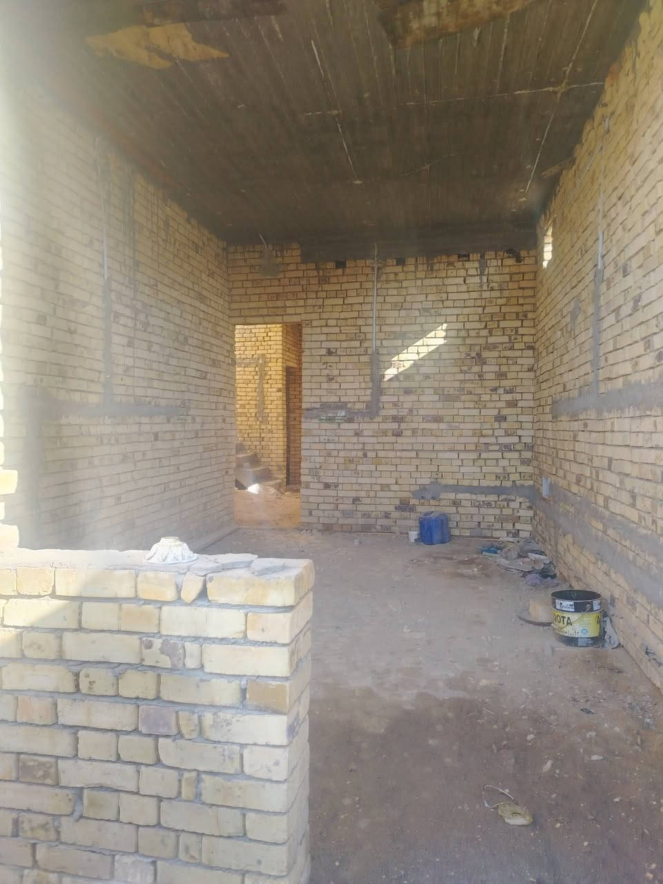 يالله بسم الله الرحمن الرحيم
يوجد بيت هيكل للبيع في منطقة الصخيين نزلة المدارس قرب المدرسة الجديده بيت مساحته 180 ركن على شارعين بيت كامل ماء كهرباء مجاري يتكون من طارمة وصحيات خارجيه وديوانيه وصاله وغرف اثنين ومطبخ وصحيات داخليه للاستفسار الاتصال على الرقم ***********
