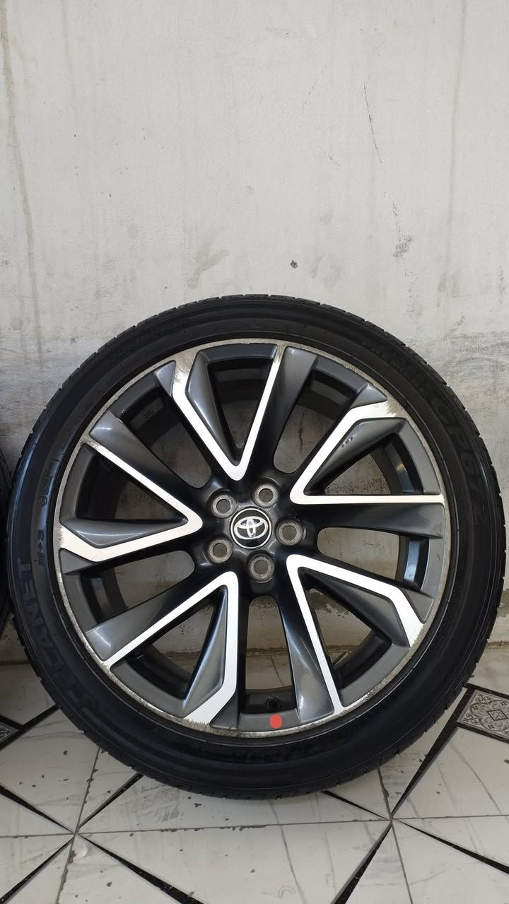 اسلام عليكم اخوان واصل وجب جديد سعر مناسب 350 الف طخم ويل تايرات كورلا موديل 2022 SE حجم 18 شريكة أصلي كندي لا عواج لا كسر لا لحيم لا صباغ طخم تايرات 225/45/18سعر طخم 350 الف عنوان كركوك قادسي أو لا يم نادي سولاف رقم موبايل اسيا بي واتساب *********** ***********
