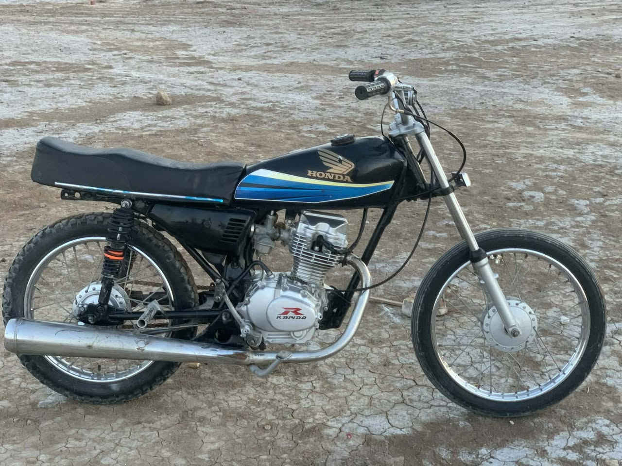 دراجه للبيع موديل 23
دراجه مبدل ولف
دراجه شوف العين حلو
سعر. 500 وبيه. مجال
مكان ناصريه سيددخيل
ستفسار .... ‭٠٧٨٩ ٣٧٣ ٢٧٩٨‬ احمد عماد
