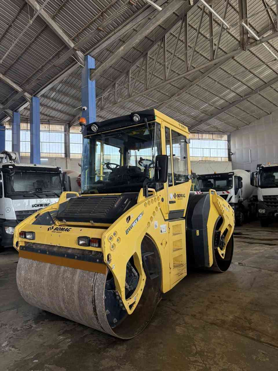 عادیلە bomag 161 مودیل 2010
للبیع اربیل شارع ١٠٠ شرکە کرکوک 
*********** وەتسئاپ
