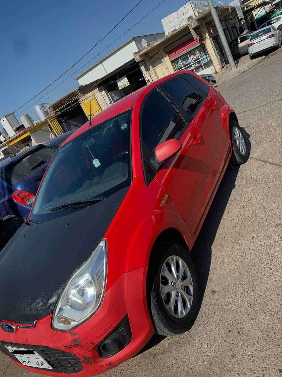 فؤرد فيگؤ ٢٠١٣گير تؤماتيك مةكينة بي تؤربؤ مةرغوب سيارةكة جام كارةباي تةبريد ساردوگةرم شاشة ئايپات سيارةكة بؤياخ عامة لةسةرساخةي جةمپةجي پيشي هةية لاي سايق هةية گيرومةكينة بةشةرت رةقةم و سةنةوي نوية بةناو كردن بةشةرت ٣٠٠$غةرامةي لةسةرة رقم *********** أربيل, العراق
