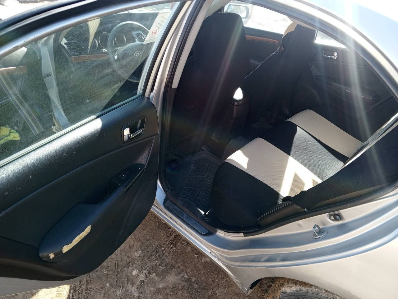 السلام عليكم سياره ادوات ادوات للبيع اولتيمه9 سياره جاهزه من كلشي مكينه وكبر وحداديه وتخم تأير وكهربائيات كله شغاله مناقصه شي ابيع هل موجودسعرالبيع 48وبيه مجال وهذا رقمي***********. واني بل خدمه
