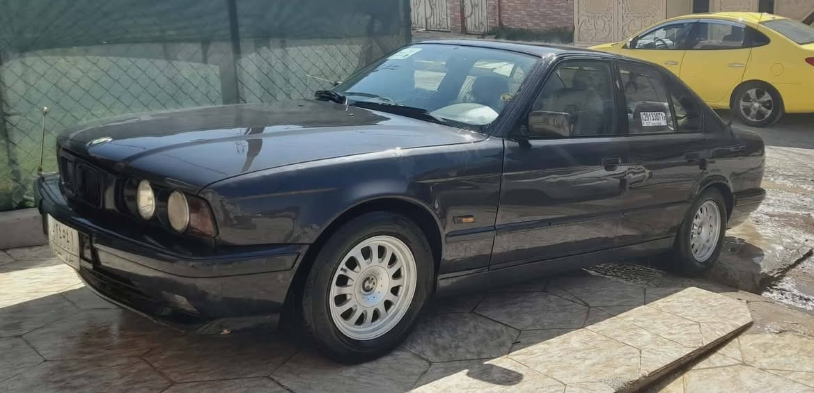 السلام عليكم
للبيع سياره BMW /540 /1994 /سلندر6  لون اسود
رقم الماني وسياره بسمي سنويه 2029تنتهي وكابون بانزين بيها السعر 47$ وبيها مجال  باقي التفاصيل خابر علئ الرقم *********** بي واتساب  غير متواجد علئ الفيس
