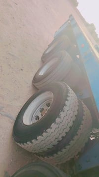 عرباين للبيع وحده بلوم ٣دناكير وحداديه ٤دناكير تخم تاير 07804993628 07...