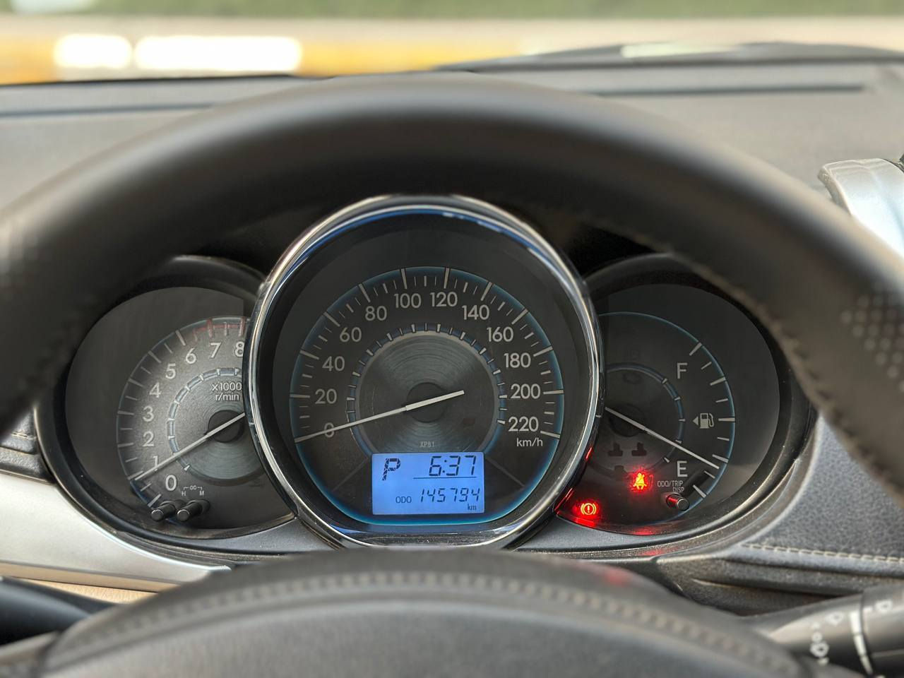 تەنها سەر صندوقی بۆیاخە و پەڵەیەک سارد 
ناوشار لای سمارت ***********
وێنەکە ژمارەی لەسەرە زۆر ئاگام لە نامە نییە ببورن السليمانية, العراق
