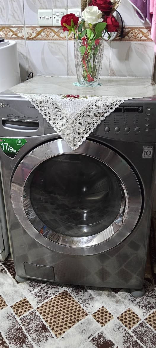 السلام عليكم 
غسالة LG حجم 17 فول اوتماتيك 
شغاله درجه اولى بس بيها صوط بوربرين 
للأستفار ***********///***********
العنوان موصل جانب الأيسر حي فلسطين
