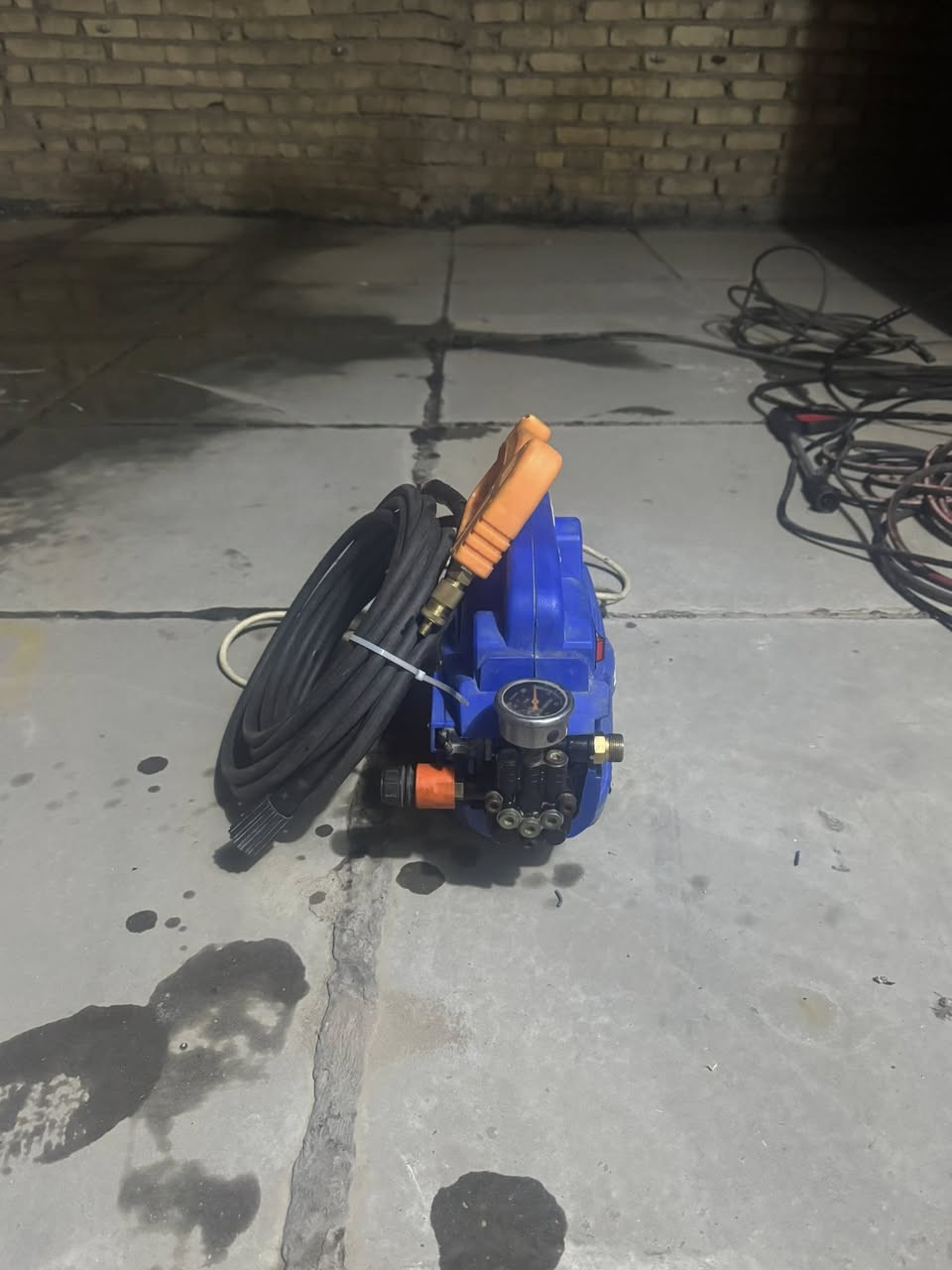 سلام عليكم عندي فارة غسل ‏ماطر ‏ ‏ يراسلني فقط واتساب *********** ‏السعره 70 يوجد توصيل كل المحافظا
