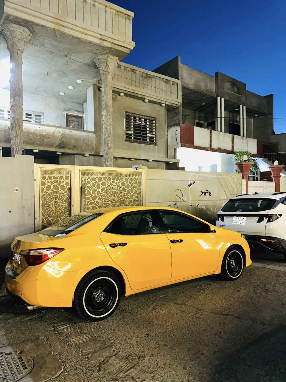 سلام عليكم 

كورلا 2018 LE سيارة فقط بانزين 

ضرر واضح بالصوره فد ربع بونيد معجون بدون تبديل ولا شواصي ولا ايبراك داخل لونين محرك شرط ما مفتوح لا صرف ولا بخار كير على بك ما يرجع فقط كلجات تعبانه سياره بدون تصفيات فقط بونيد 

سيارة بسمي سنوية لحد 31 هزه جديد رقم كركوك دولي بطاقة بانزين بي السيارة جوال سيارة ما مطلوبه دينار شرط تحويل 

سعر 158 بي مجال بسيط 

مكاني داخل كركوك 

***********
