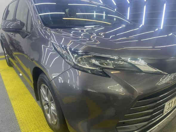 سينا موديل ٢٣ هايبرد فول مواصفات فئه XLE ٧راكب تسجيل جديد سياره جدا نظيفه صبغ ٣ قطع بدون ايربك سعر ٢٦٠ ورقه موبايل ***********
