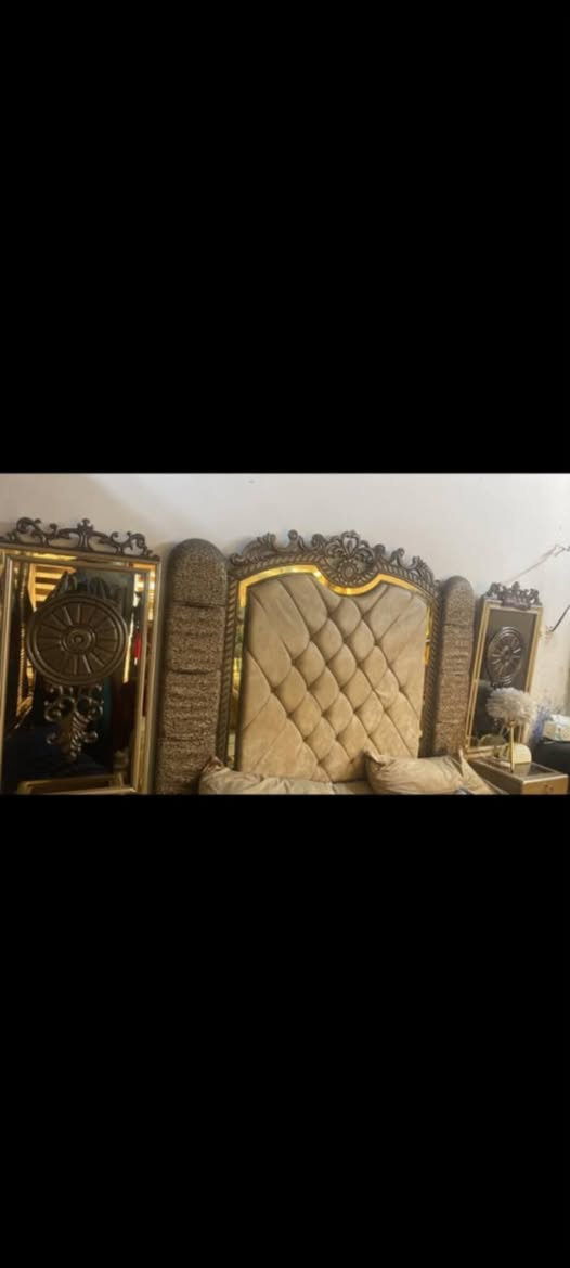 السلام عليكم للبيع
غرفة تركية ضخمة ٩ قطع خشب ثقيل 
السعر ٨٥٠ ألف وبيها مجال 
العنوان 
حي الصديق 
للأستفسار أكثر خاص


**إذا كنت صاحب هذا الإعلان وتريد حذفه لأي سبب، رجاءا أرسل رسالة إلى الدعم الفني**