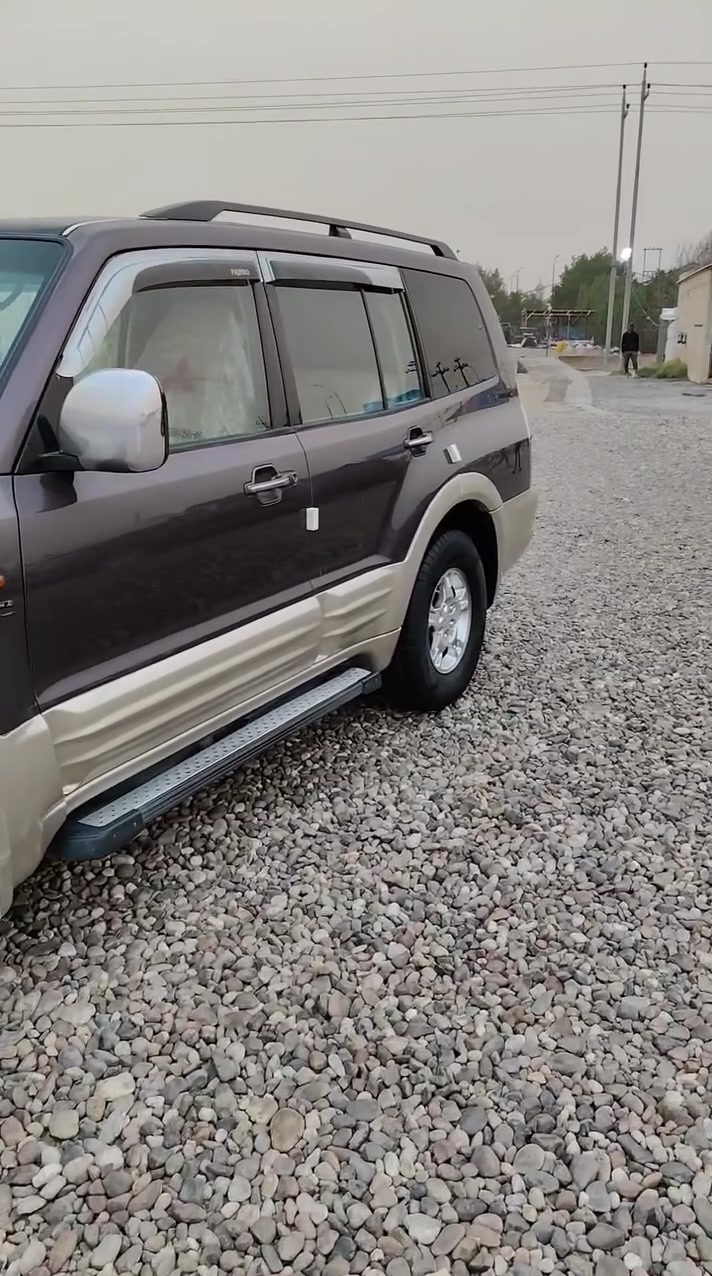 سلام عليكم للبيع باجيرو موديل 2001 كفاله عامه من قص ونقل جثه وضربه والصبغ مكينه وكير جدد شرط رقم بغداد بسمي مشروع وطني سنويه 30 تخم تاير كهربائيات كلها شغاله مرايات شفط كشنات كهربائي سياره دفع رباعي كير عادي وكير تماتيك شاشه لمس السعر 70 العنوان البصره رقم الهاتف *********** رقمي ثاني ***********
