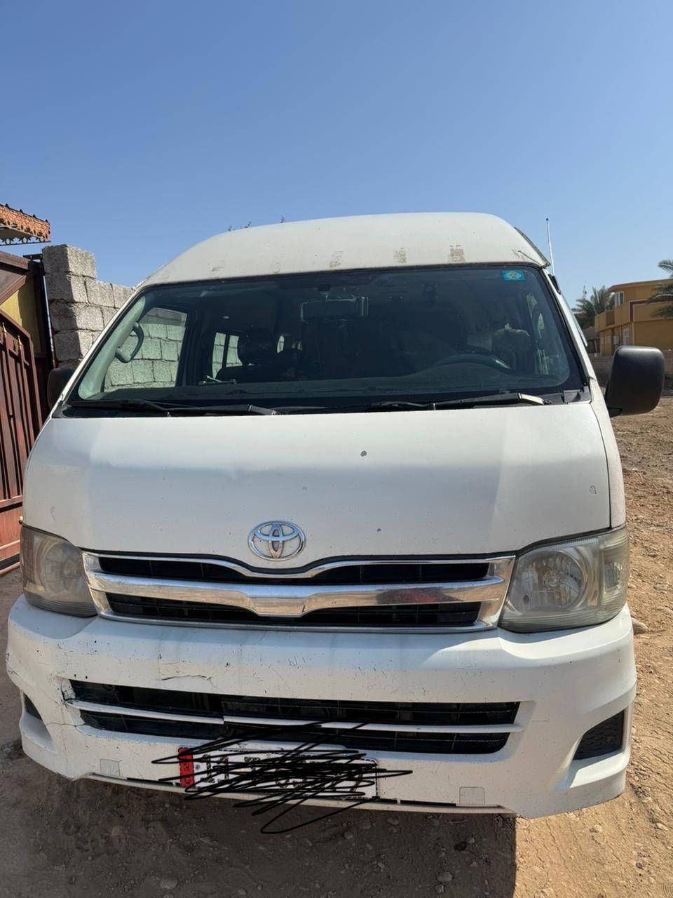 تيوتا هايسه2011
رقم بغداد 
كير و اكسل جديد 
تخم تاير صدر جاهز 
مكينه بيه  خيط تبخير 
مكاني ديالى جديدة الشط   
للبيع فقط  السعر 160 
رقم ***********
