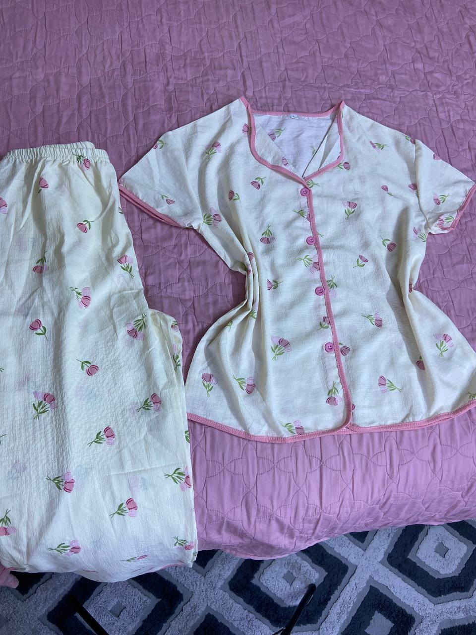 تراكات خامه اصلية درجة اولى ضمان الفحص وضمان غسل ولبس القطعه درجة اولى  جميع القياسات حد قياس ال,XXL سعر القطعه, 15 الف فقط


**إذا كنت صاحب هذا الإعلان وتريد حذفه لأي سبب، رجاءا أرسل رسالة إلى الدعم الفني**