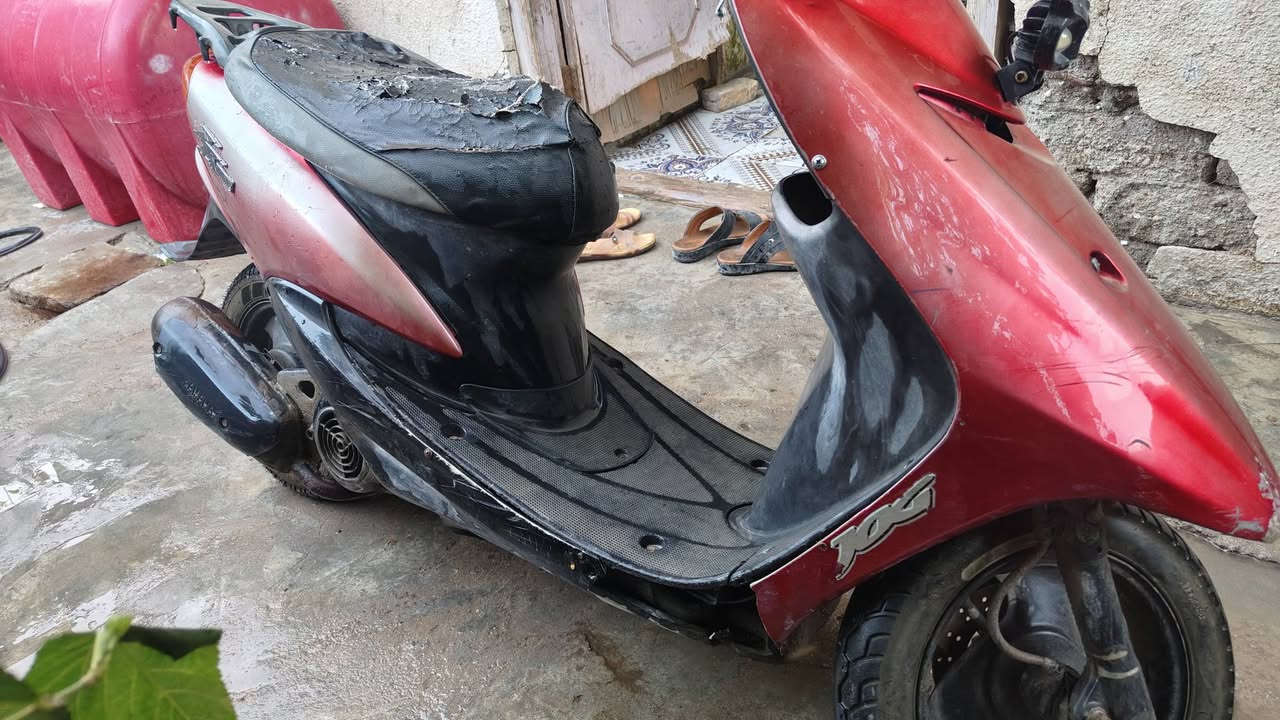 دراجة عصفوري رياضي 
مفتوحة ما مفتوحة ما اعرف 
يرادلهة ترتيبات تطلع سرعة 50 بالمشي
السعر 225 بيهة مجال بسيط 
العنوان قضاء المدينة قرية الخاص
للتواصل واتساب او الأتصال على الرقم 
***********
