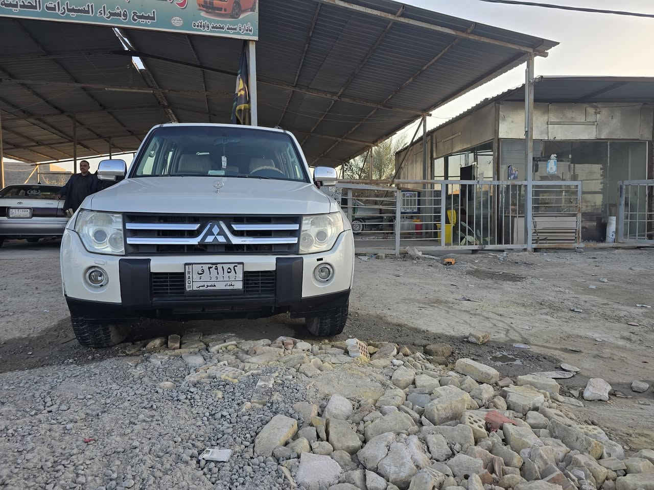 باجيرو موديل 2008 كفاله عامه
صبغ وحادث مكينه كير تبريد 
تخم تاير جديد 
باتري جديد 
رقم بغداد تحويل مباشر 
حداديه جديده 
السياره فول فتحه تحكم ستيرآ 
مكان السياره بابل الحمزه الغربي 
***********
***********
السعر المطلوب 134 وبيها مجال 
سنويه ما نافذه 
السياره ستخدام شخصي يعني ما متعوبه
