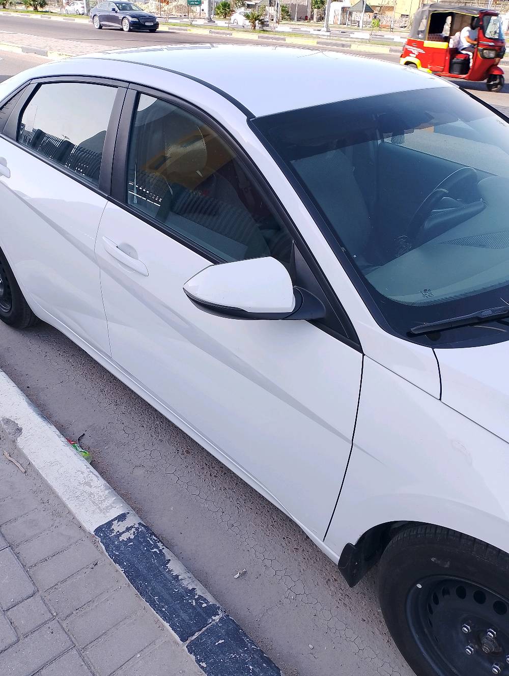 النترا 23 خليجي النترا 23 خليجي استقطاع مباشر محرك 1600 دوش السياره مكفوله من الضربه والصبغ بها طخات خفيفه وكم رصعه وباردات راعي السياره موجود بالبصره القبله ويسوي وكاله ***********