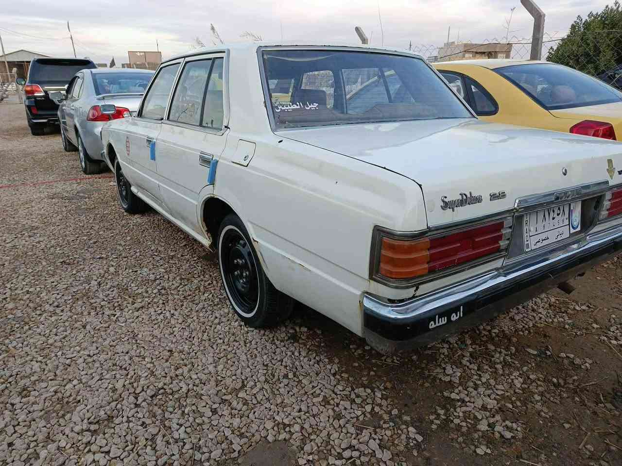 كراون ١٩٨١ رقم ديالى مشروع وطني جاهزه ومكفوله بيهة مكانات صبغ تخم تايركير محرك بطه مكلف بالنشرجديد عنوان بابل القاسم  السعر٤٥وبيهة مجال لشراي ترايك للبصره***********
