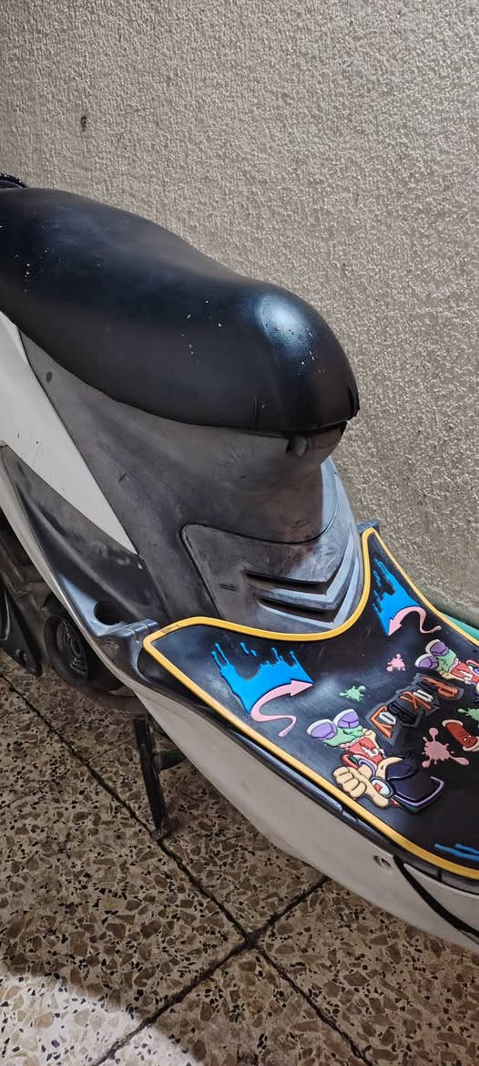 سلا عليكم ورحمة الله وبركاته دراجه ماكس منغولي دراجه حي النظيفه خير من الله دراجه 
ما مفتوحه دراجه نظيفه ما بيها اي نقص مكانها كربلاء ايش الراي يتصل 650 +***********
