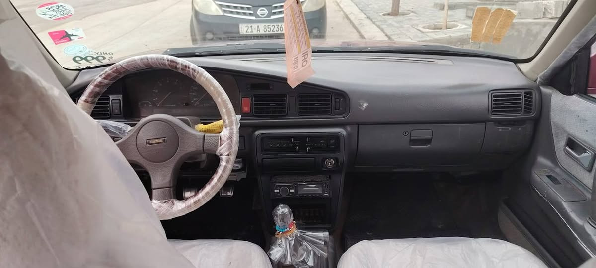 بەناوی خودای گەورە 
مازدای هەشت و بەخ 1991
٤ تایەی لۆکی لەژێردایە  رەقەم سلێمانیە و تەحویل و غرامە و بڕاوە بە شەرت 
کارەبایات مەزبوت و بێ مشکیلە
و هیچ بۆیاغ کاڵبونەوەی نەیەو 
بێ بۆیاغ هیچ دەعمی نیە و زۆر پاک و ڕێکو پێکە
***********
*********** السليمانية, العراق
