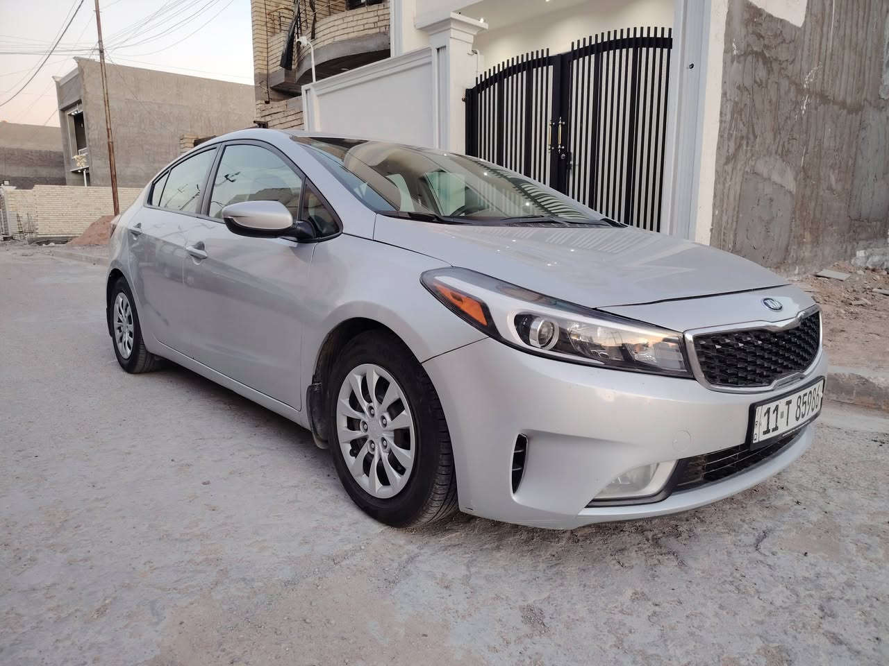 السلام عليكم
فورتي موديل ١٧ ماشيه ٨٤ بدون ايرباك

السعر 118

المكان بغداد

***********
