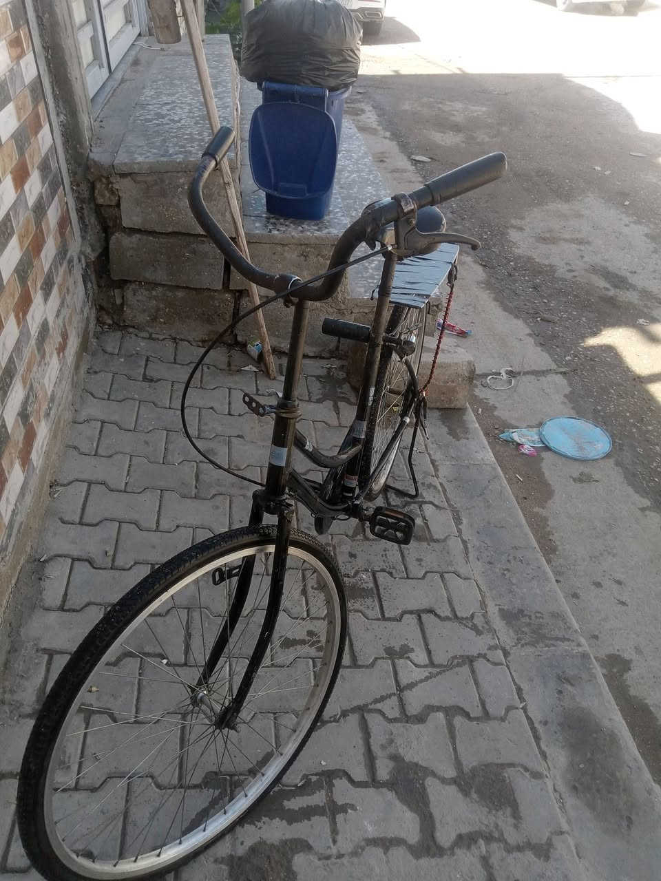 سلام عليكم بايسكل للبيع ياباني موديل 2018 من كرار ابو نقش نوعه BD سعر 100 او بي مجال  للطيبين العنوان نجف الاشرف حي المكرمة مكتب الرشيد قرب سوك المسكف الرقم ــ ***********
