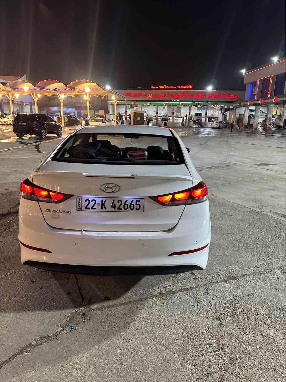 "سيارة الانترا موديل 2018، محرك 2000 سي سي، سيارة خليجي، رقمي. السيارة في حالة جيدة، مع بعض الرصعات الخفيفة. تم صبغ الباب فقط. يوجد كفالة قطعتين. للتواصل، يرجى الاتصال على الرقم ***********." البصرة, العراق
