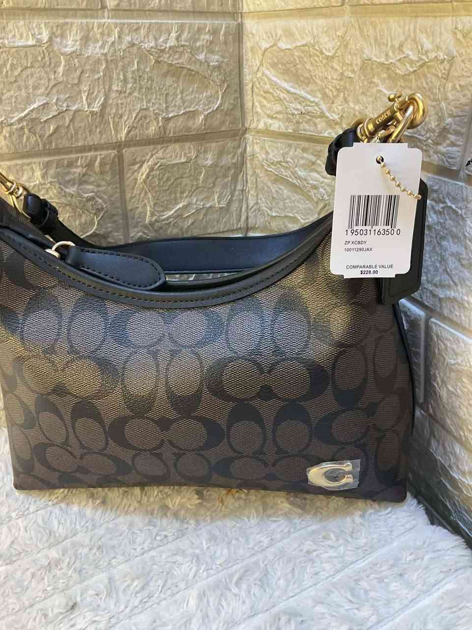 كوج اصلي
سعر القطعه 45 الف


**إذا كنت صاحب هذا الإعلان وتريد حذفه لأي سبب، رجاءا أرسل رسالة إلى الدعم الفني**