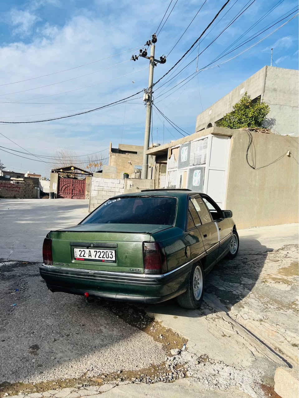 سه ره تا به ناوى خوا ...
جوّرى ما ركه .. وَپل وَميكَا... جوار پستون ... كَير عا دى .
مه كينه ٢٠ ى مه رغوب
سلایت تە برید دووجام کارەبە 
موديل 1993
ره نكَى زیتونی
ره قه م هه ولير
سە نەوی 2030
به ناو كردني به شه رت
سه يا ره كه به كَشتى جوانو ريكو پيكه ...جوار تايه ى نوى .. بى ته قه وره قه ...سه يا ره كى به هه لمه ت ما لى دوّستونا سيا وا ... سبوغ عا م جه م پيكي خه فيف 
سه ياره كى زوّر جوانوته نكه .. بيمه سره ف
سعرى ٤٢ومه جالى كى برا يانه ...رەقم *********** Singapore
