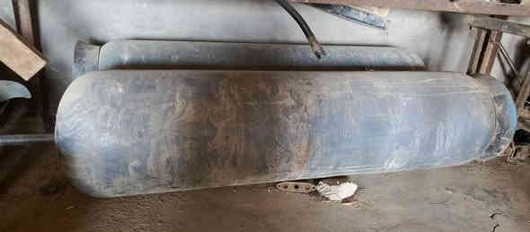 السلام عليكم محطه ماء البيع متروكه مثل ماموضح بصوره ابيع هلموجود الشراي يدخل خاص ***********
