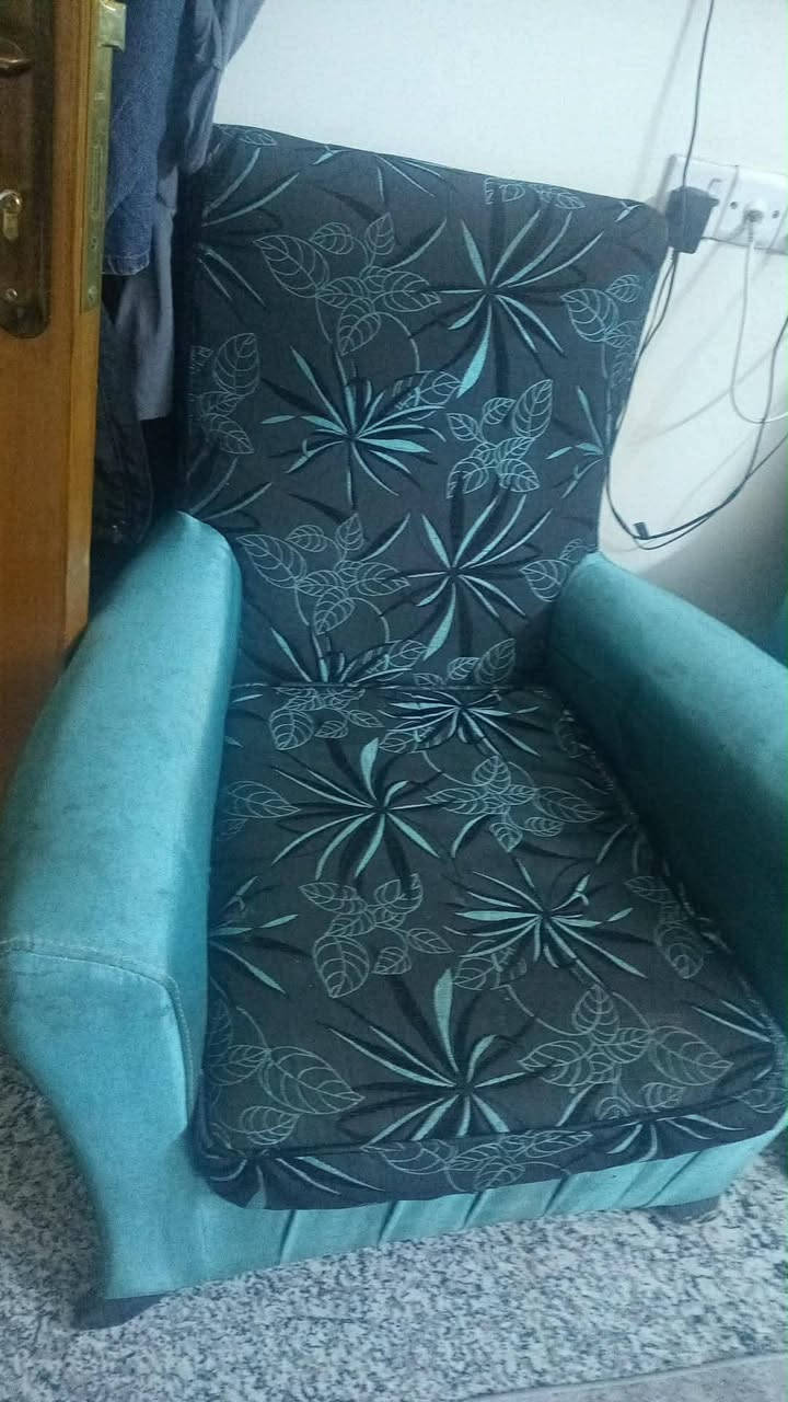 تخم ١٠مقعد مابي اي ضرر ٢٠٠الف بي مجال


**إذا كنت صاحب هذا الإعلان وتريد حذفه لأي سبب، رجاءا أرسل رسالة إلى الدعم الفني**