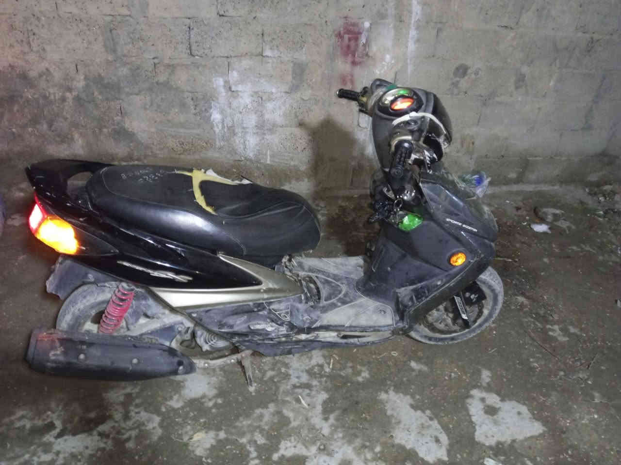 السلام عليكم 
دراجة سكنس فحل 
للبيع نقص واقيات أمامي و خلفي 
دراجة خير من الله سعرها 600 بيها مجال 
مكاني بغداد الطوبجي هذا ***********وب واتساب
