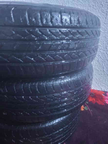 السلام عليكم تخم تاير للبيع جديد السعر 150 وبيهن مجال الرقم ***********
