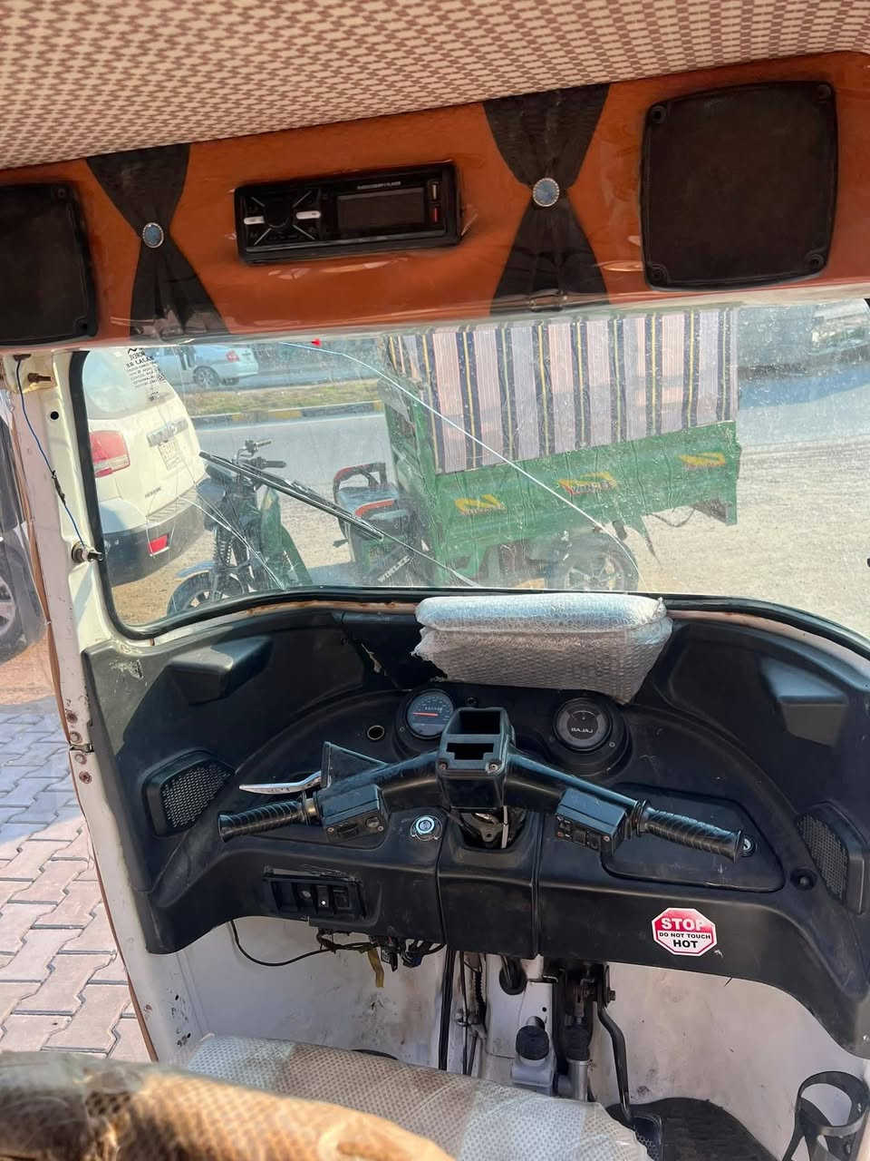 السلام عليكم تكتك موديل 21 رقم وسنويه تحويل ثاني يوم تكتك
بس دوس معمره فقط بعد 
بيها طخات زغار موضحات بصور تكتك خير من الله 
بغداد اشعب الاتصال ***********
