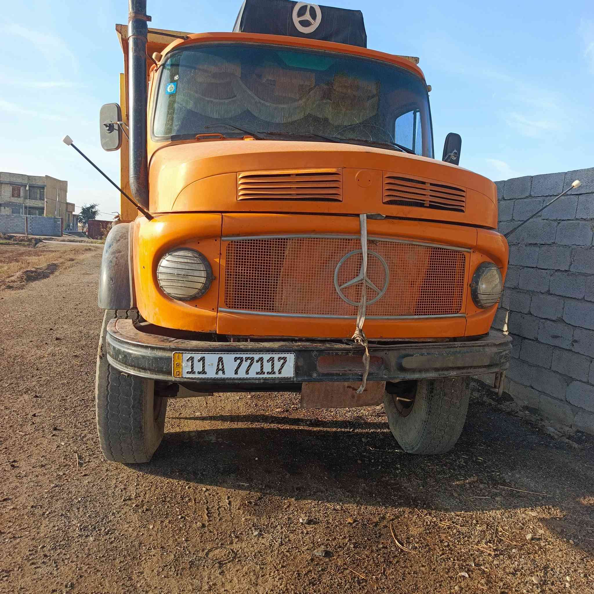 سلام عليكم ورحمه الله وبركاته قجمه موديل 83 مايلر ومطوله شاصي جديد قطره صبغ مابي قماره معمره رقم بغداد بدي نضيف مجموعة مان كير110 محرك نضيف الاستفسار على هاذه رقم ***********.  ***********
