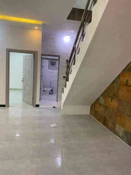 بسم الله الرحمن الرحيم 

سعر جداً مناسب اكتب تم يصلك خاص
متاح عقار للبيع في حي الاعلام خلف كلية الحدباء 

مساحه 120 م 
واجهه 6 م 
بناء حديث 2022 سند طابو شرط التحويل 
الدار طابقين 
الطابق الاول غرفة نوم +هول +استقبال+مطبخ+صحيات 

الطابق الثاني 3 غرف نوم صحيات 
مكتب_البرج_ الذهبي_لتجارة_العقارات_موصل_سايدين_البكر_مقابل_جامع_الله_اكبر
بأدارة محمد اليوزبكي 
☎️***********
☎️***********
