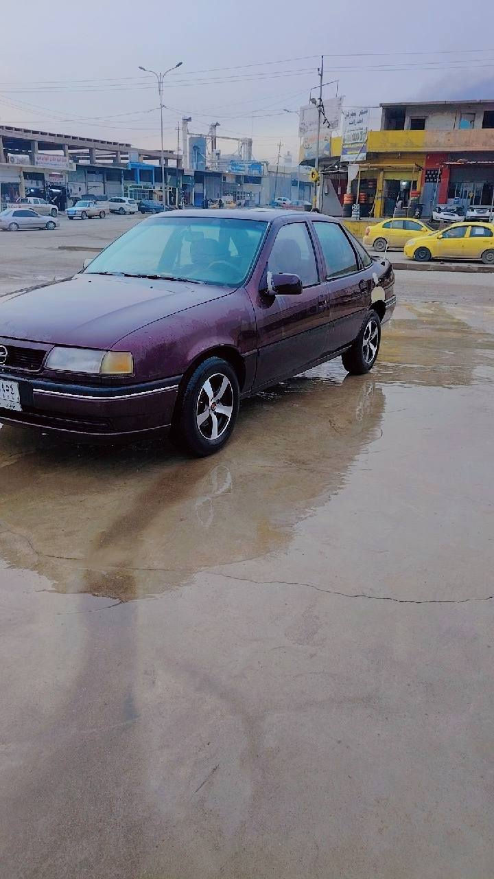 للبيع اوبل فكترى حجم 18موديل 93بلا ضرر كابون بيها شرط التحويل السعر 38 وبي مجال ***********
