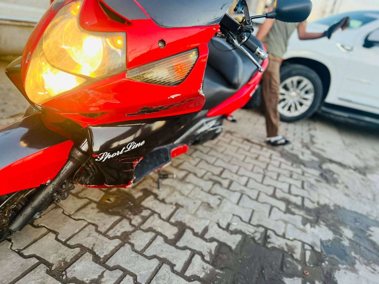 السلام عليكم سلفر ونج مكينة مكفولة 400اوفر اي بي اس سودة رون1 حماوة متعبر ٣طابوكات ثابتة كهربائيات كلهة شغالة دشبول كلة شغال معدل 180دراجة مال جني ربع متذب عليه جامة طويلة سعره مناسب 950 مكاني بغداد حي اور او مدينة ***********رقمي
