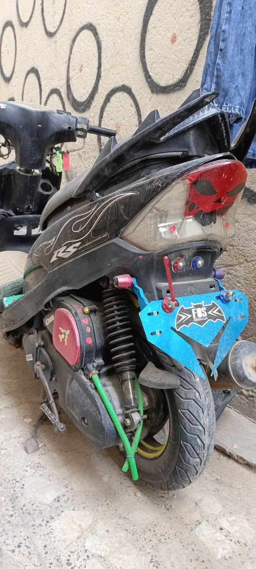 السلام عليكم ورحمة الله
دراجه ماكس عدله مكينه ما مفتوحه وناعمه دراجه يرادله ترتيب حالين متروكه بسبب عدم التفرغ السعر 350
***********
تفيد اهل المصلحه والجنايه
