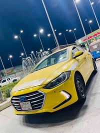 النترا 2017  وارد امريكي سياره نضيفه وجاهزه مكينه كير صدر وتايرات عليه...